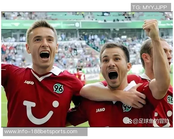 沙尔克04逆转绝杀帕德博恩成功反超升至德乙榜首准备冲击德甲