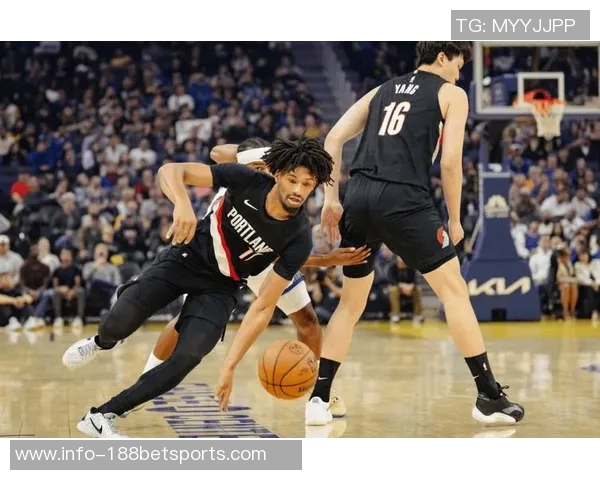 马卢阿奇砍下22分19篮板4盖帽山谷太阳险胜快船兄弟情深再创佳绩