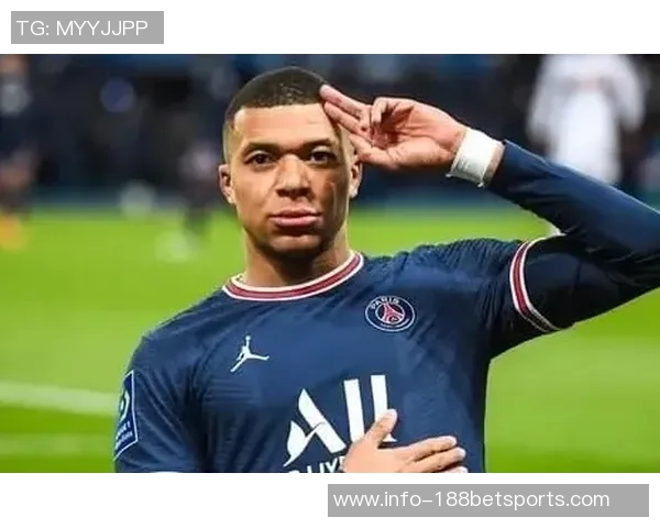 皇马再度发力姆巴佩精彩助攻维尼修斯射门遭扑救 皇马再度发力姆巴佩精彩助攻维尼修斯射门遭扑救