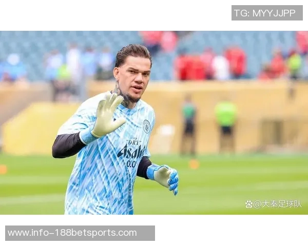 曼城门将埃德松身价波动明显最高1400万欧最低降至1000万欧